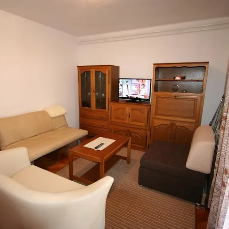 Grskovic G. Jesenovica Apartment Silo (Krk)
