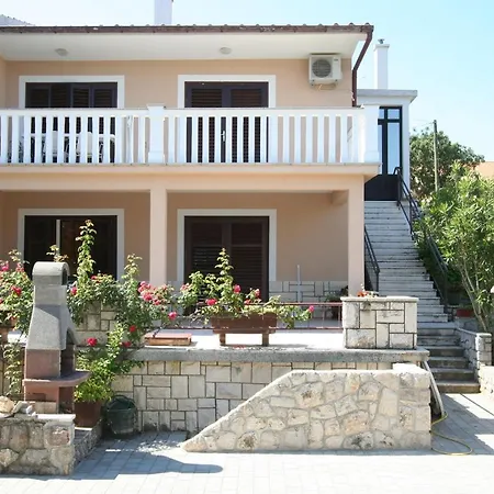 Grskovic G. Jesenovica Apartman